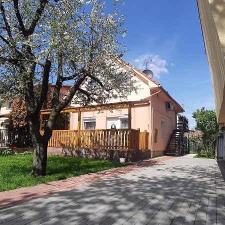 Rozsa Apartment Hajduszoboszlo Exterior photo