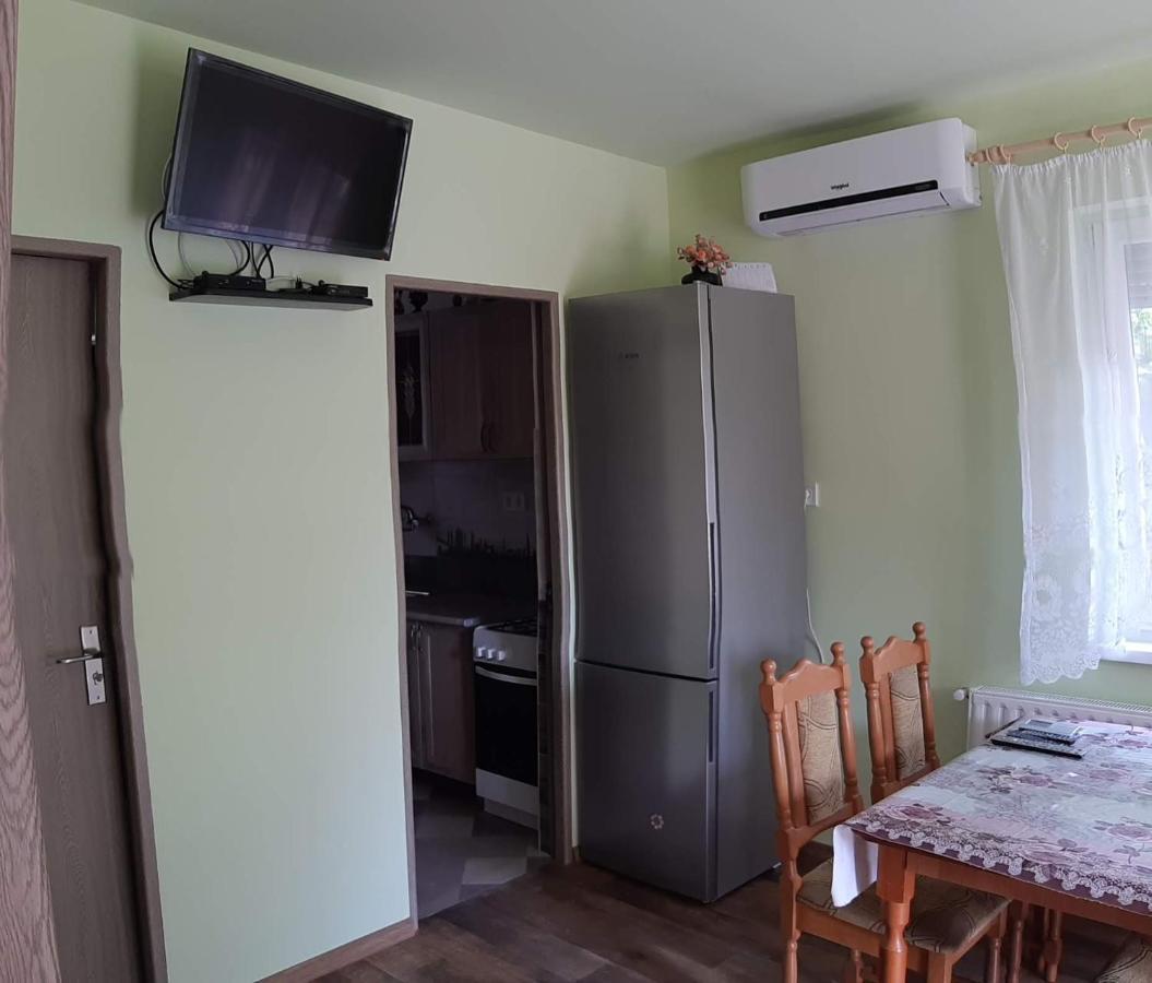 Rozsa Apartment Hajduszoboszlo Exterior photo