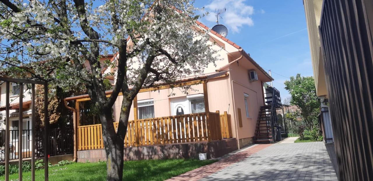 Rozsa Apartment Hajduszoboszlo Exterior photo