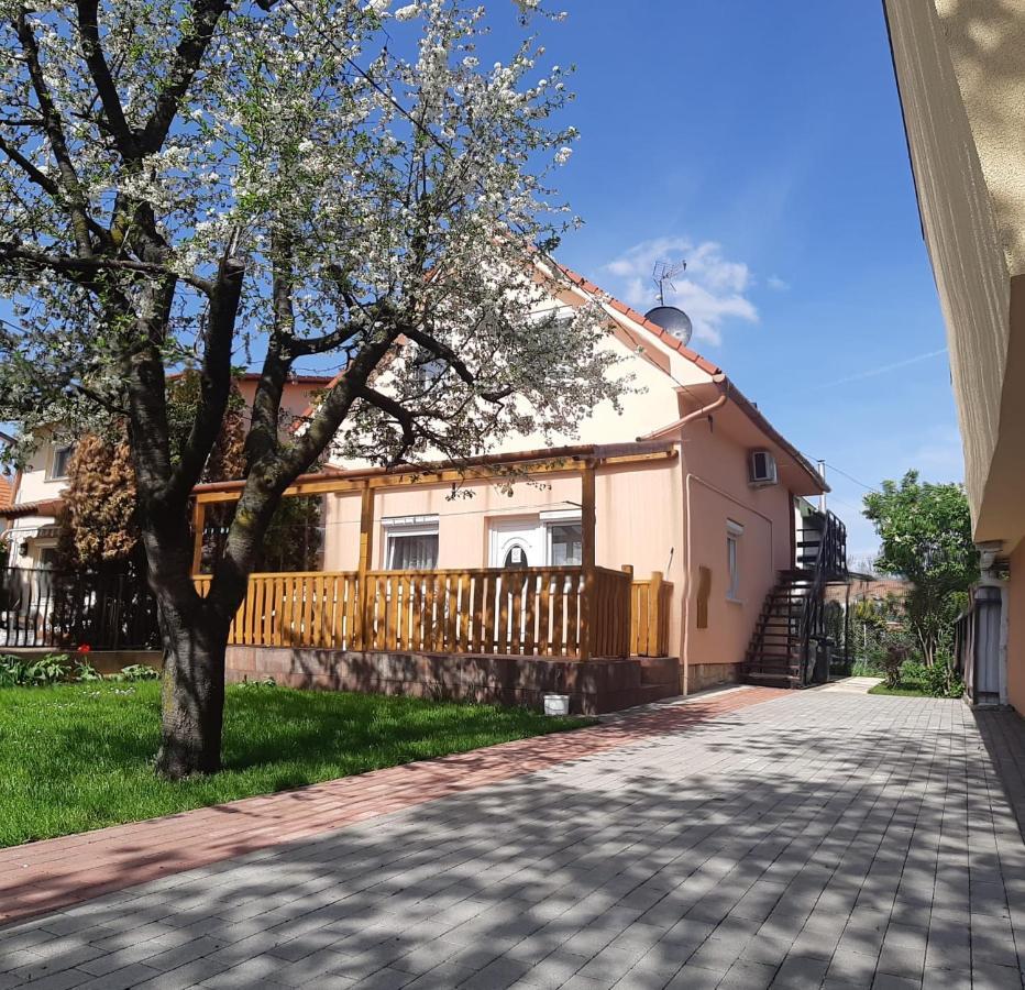 Rozsa Apartment Hajduszoboszlo Exterior photo