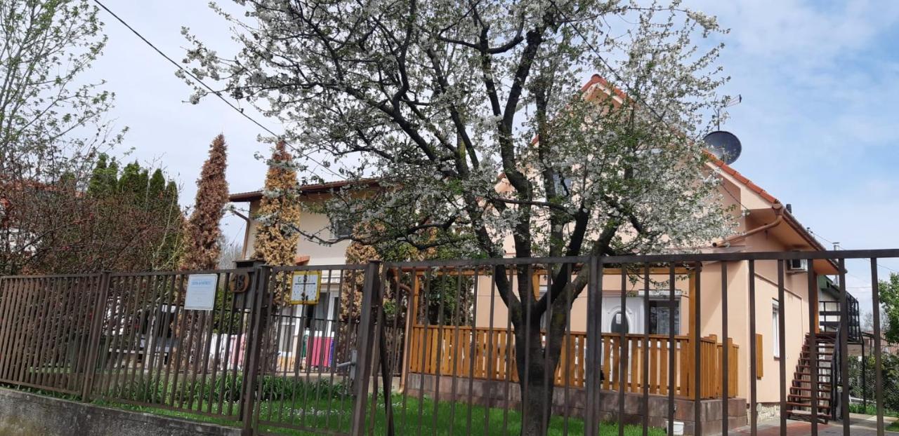 Rozsa Apartment Hajduszoboszlo Exterior photo